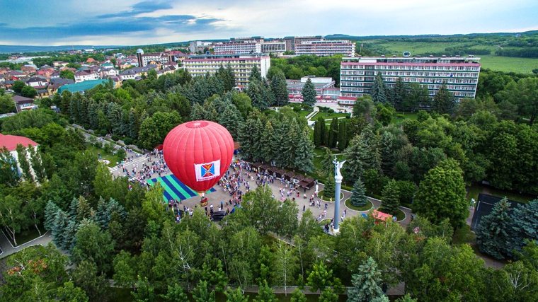 Парк санатория «Виктория» в Ессентуках — фото 4 — фото 6
